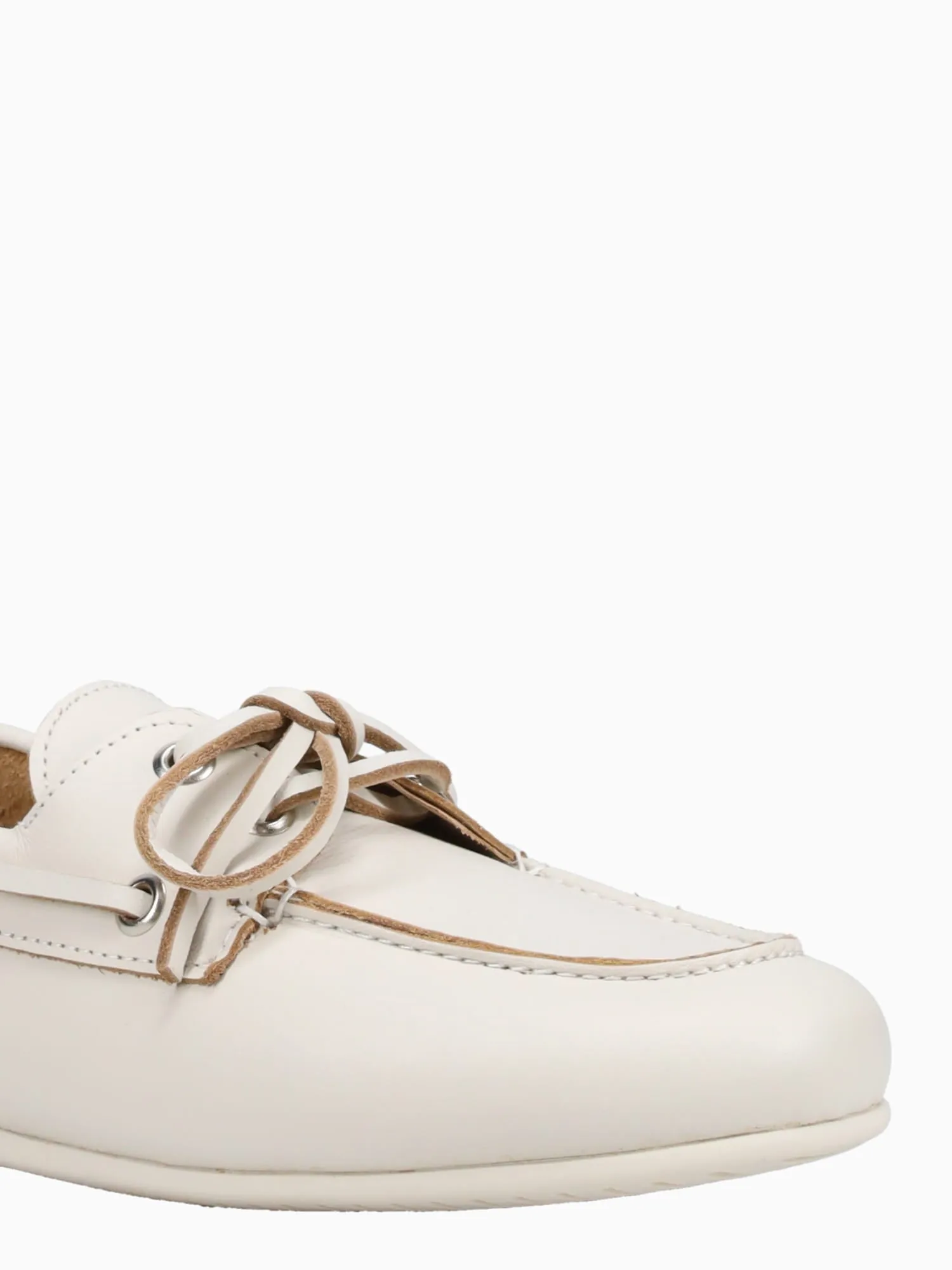 Ikia Cloudy White Atanado