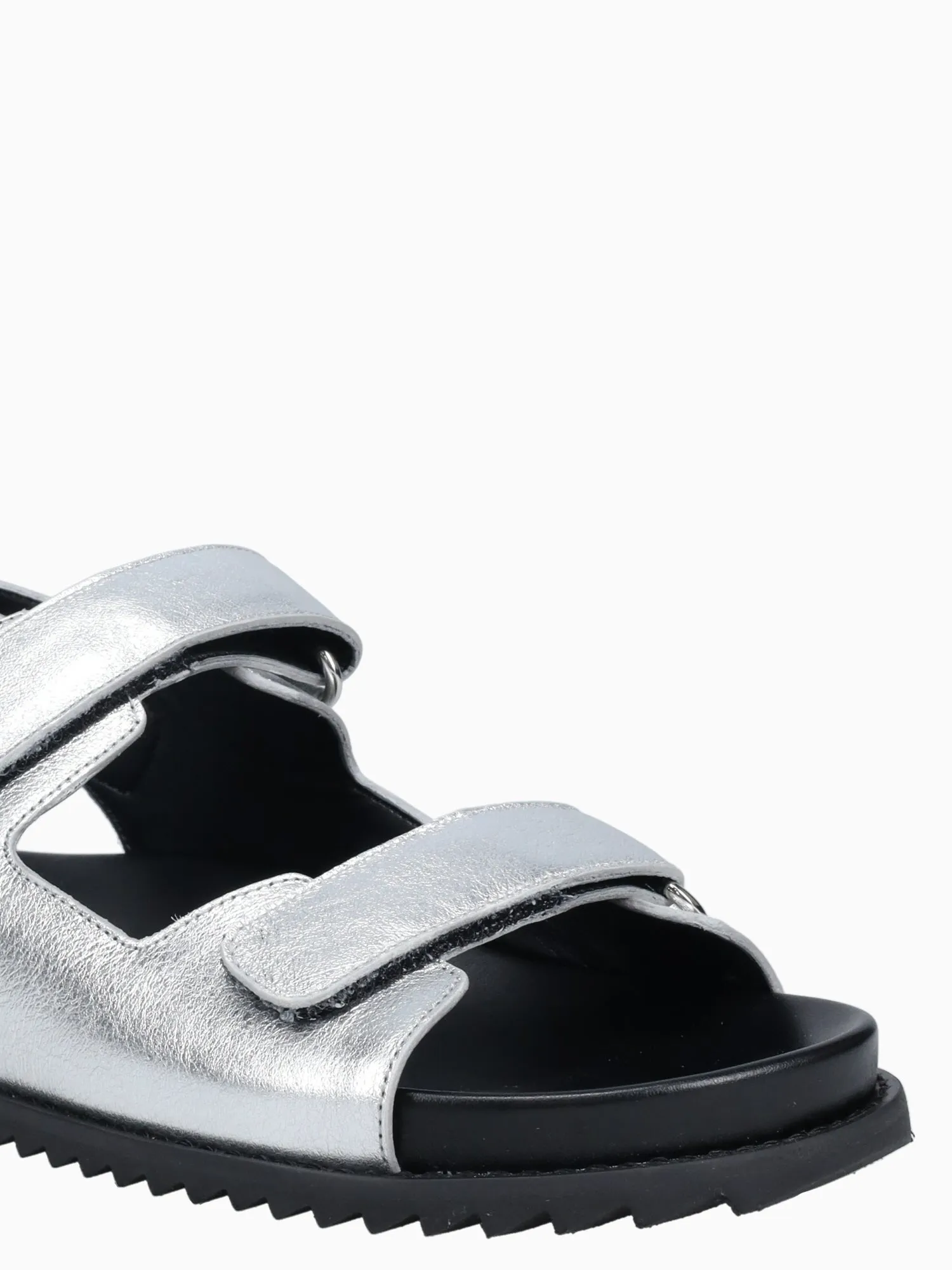 Tainara Prata Fresh Napa Metal